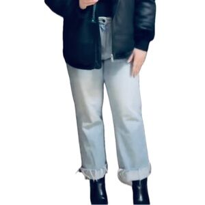 Zara Mid-Rise Z1975 Frayed and Cuffed Jean in size 10/32